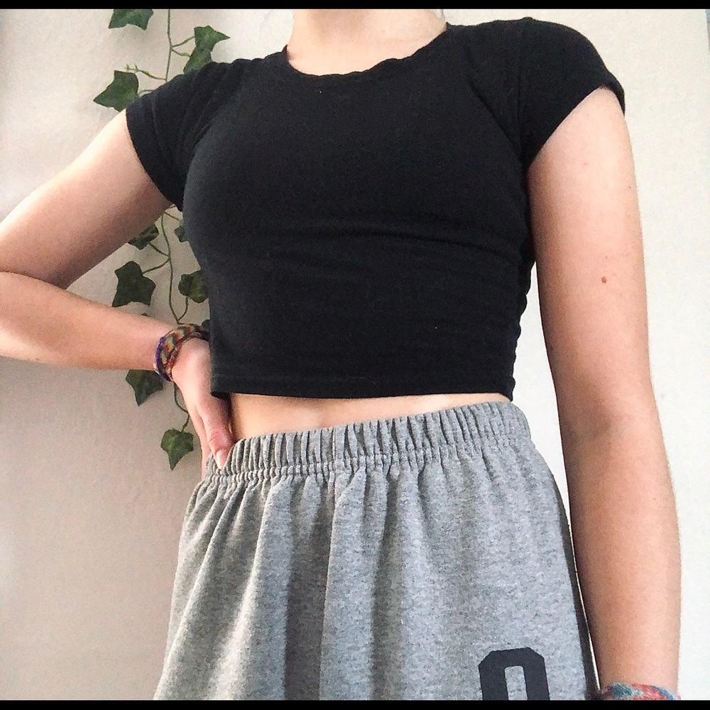 Cute black crop top!